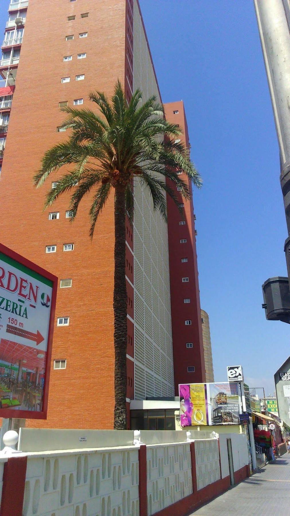 Blue Sky Apartment Benidorm Luaran gambar