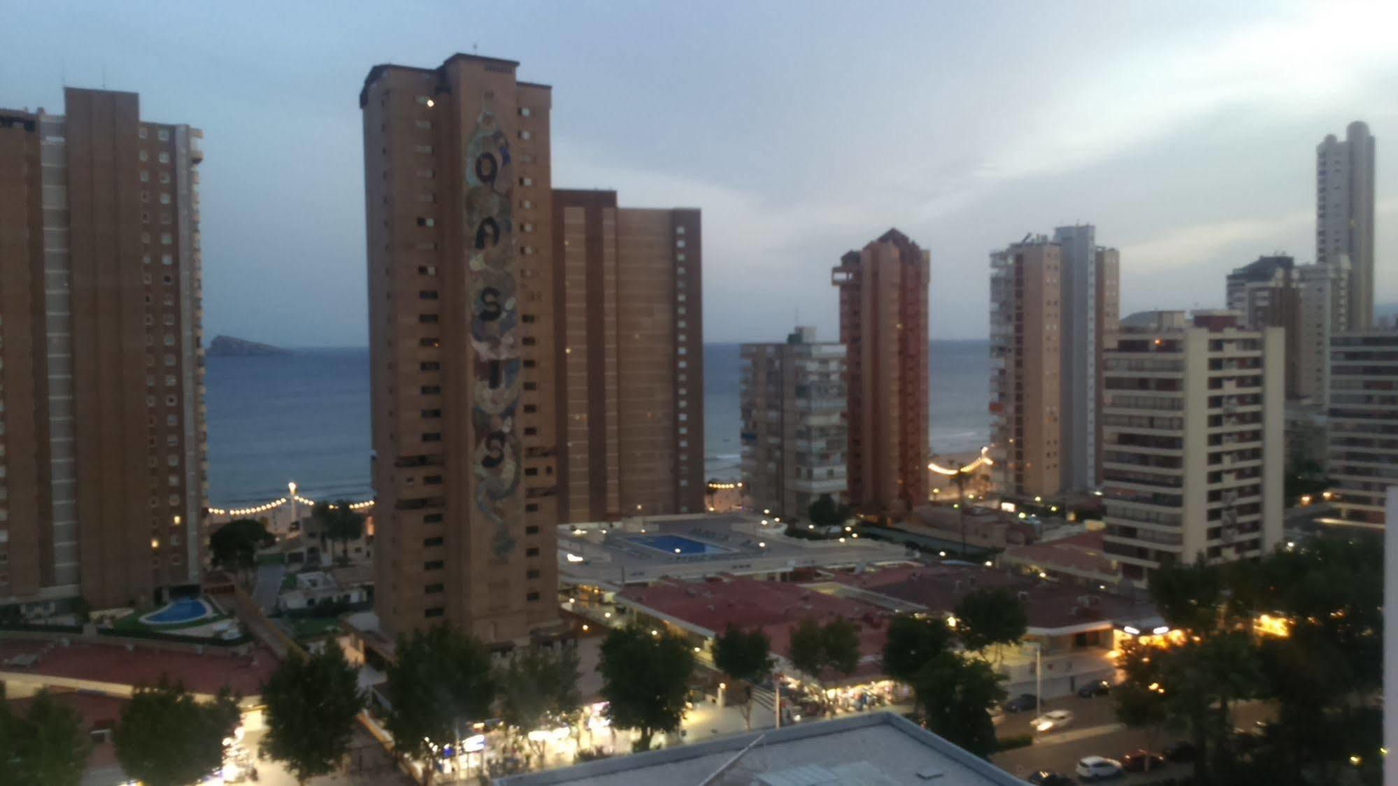 Blue Sky Apartment Benidorm Luaran gambar
