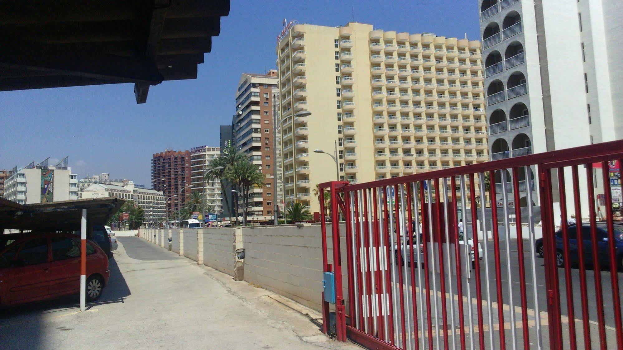 Blue Sky Apartment Benidorm Luaran gambar